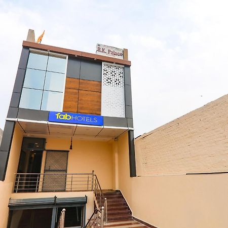 Fabhotel Rk Palace Ayodhya Dış mekan fotoğraf