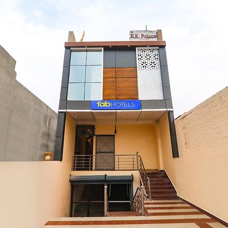 Fabhotel Rk Palace Ayodhya Dış mekan fotoğraf