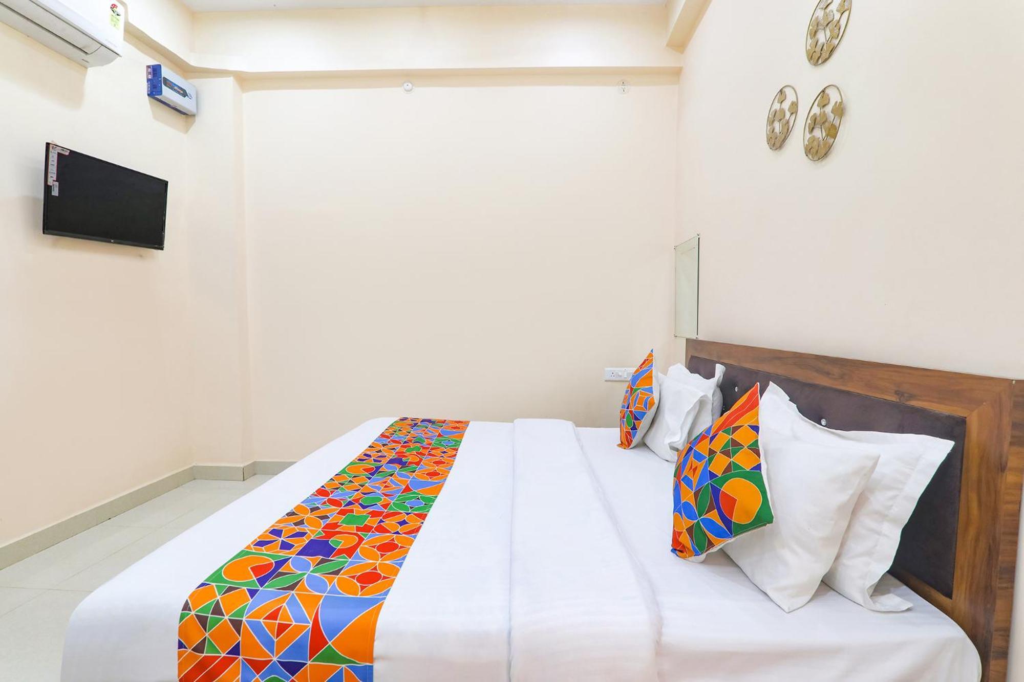 Fabhotel Rk Palace Ayodhya Dış mekan fotoğraf