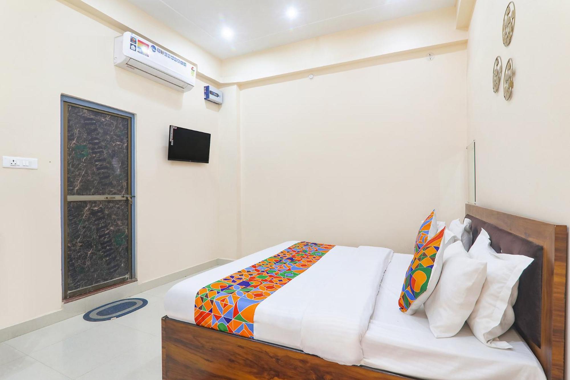Fabhotel Rk Palace Ayodhya Dış mekan fotoğraf