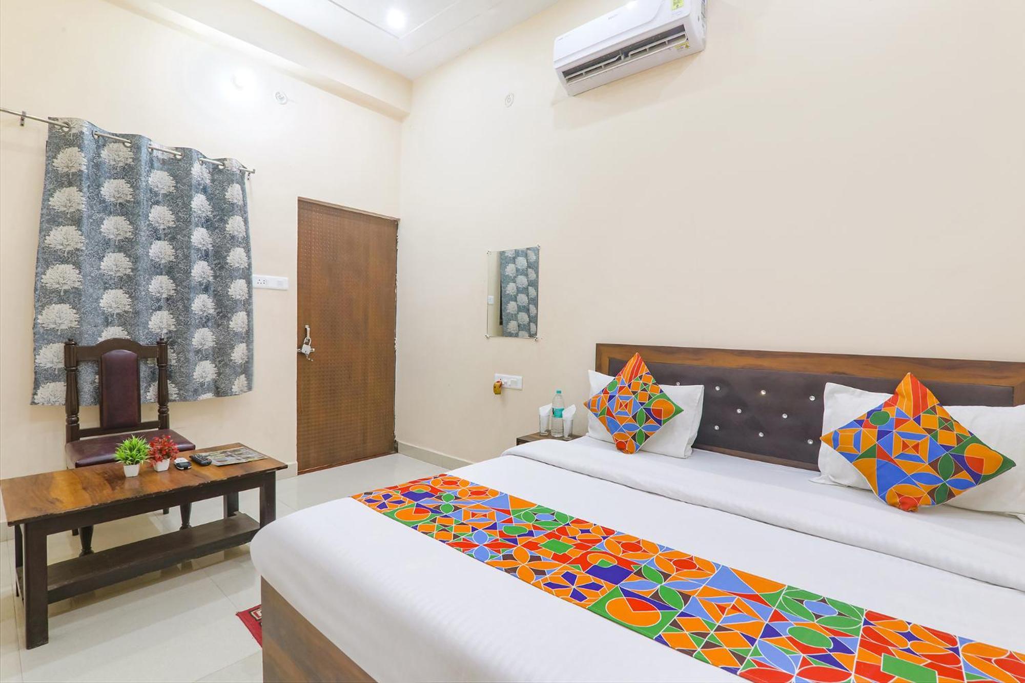 Fabhotel Rk Palace Ayodhya Dış mekan fotoğraf